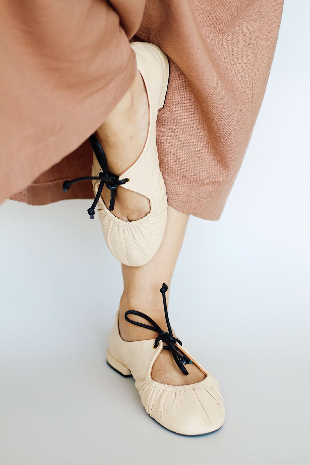 Florence ballerina, cream and black.