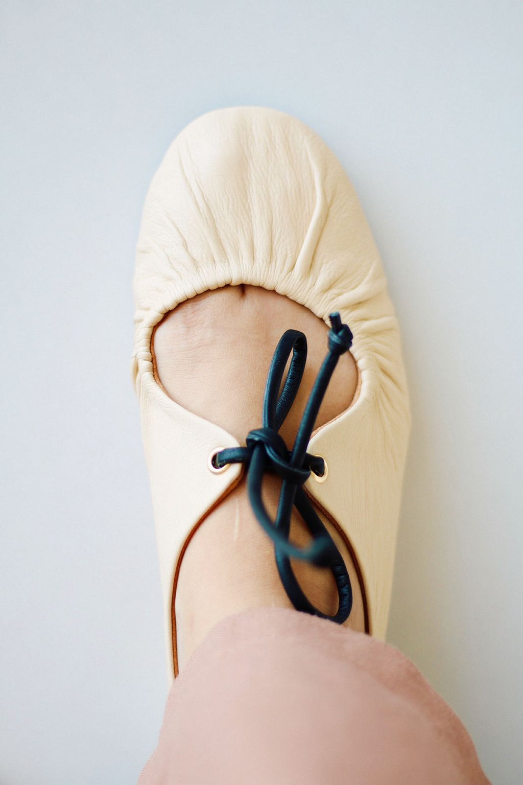 Florence ballerina, cream and black.