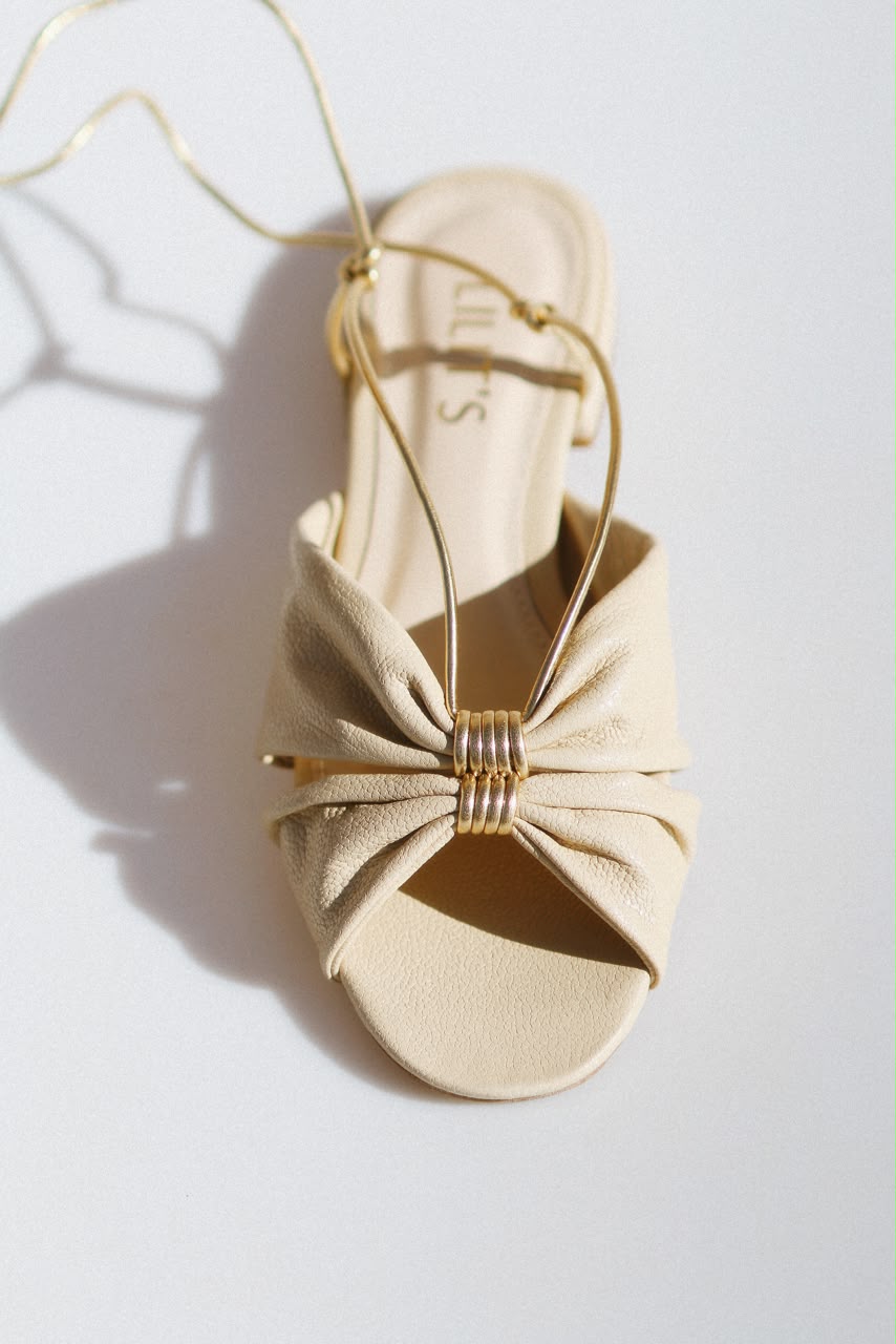 Sandália Aimee off white e ouro