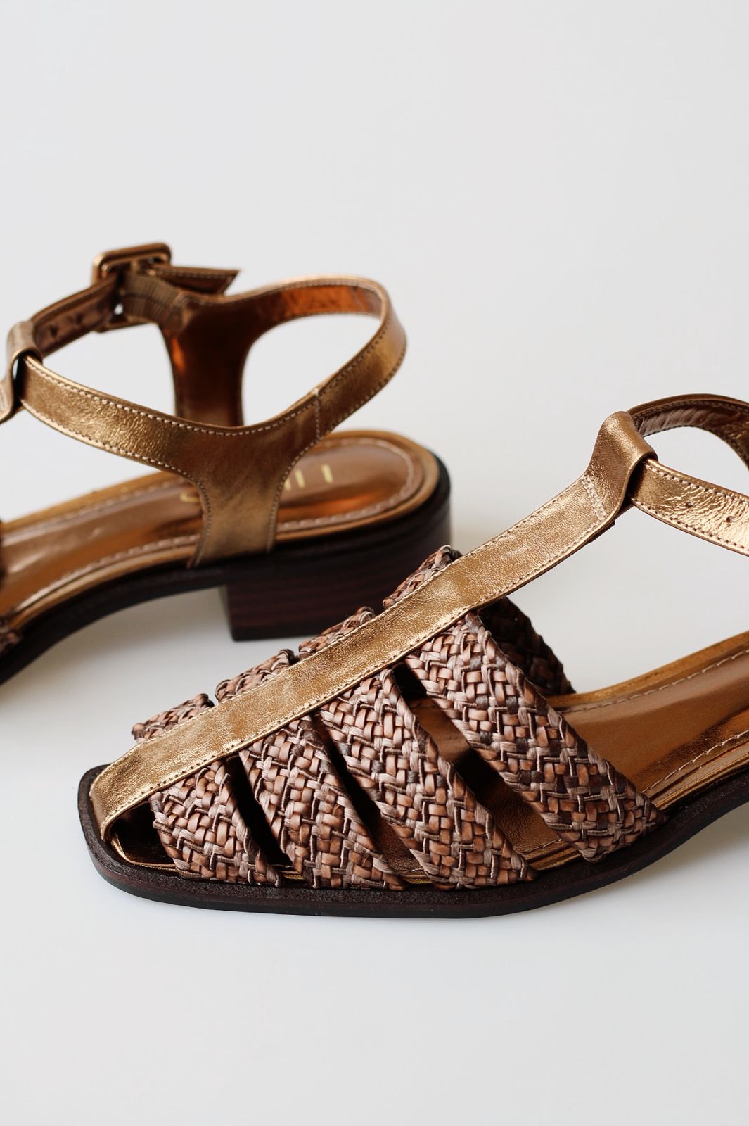 Fisherman Dalila leather and raffia
