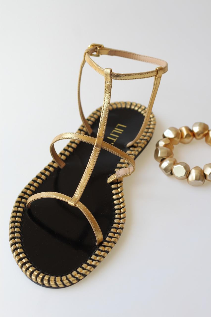 Flat Lysa with removable ankle strap