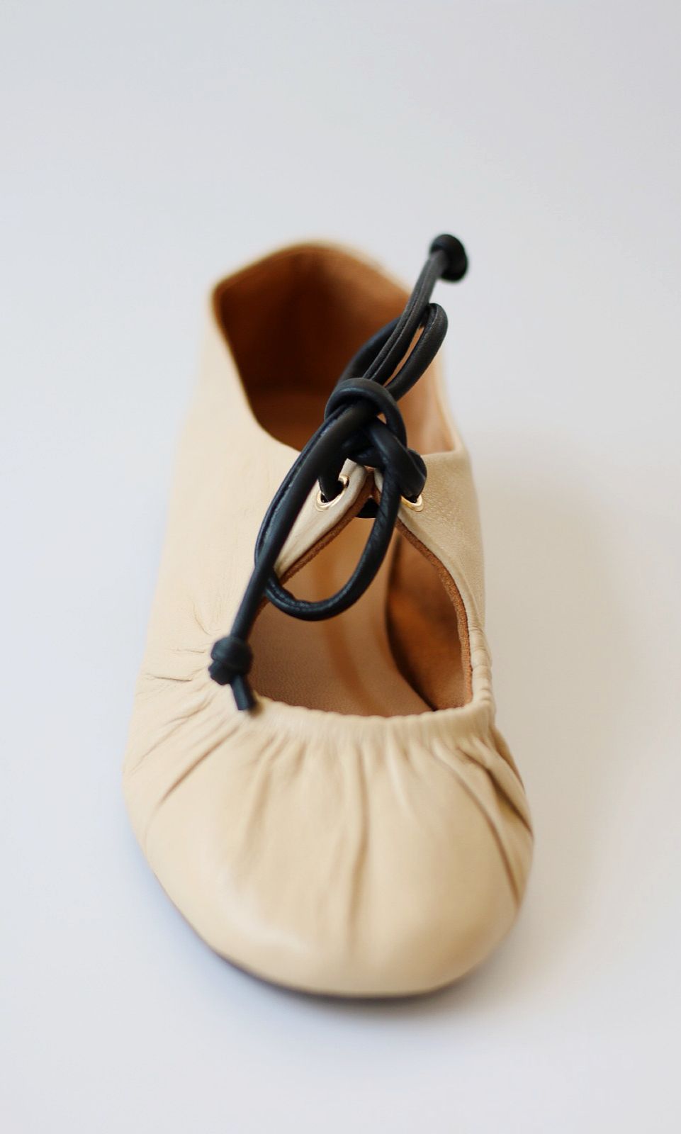 Florence ballerina, cream and black.