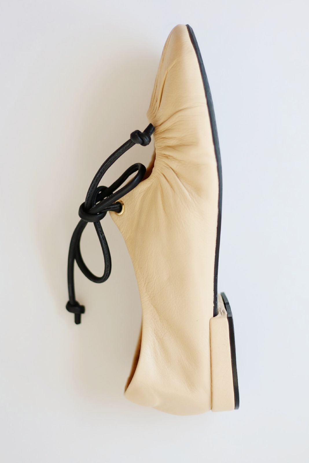 Florence ballerina, cream and black.